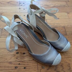 Vionic  Maris Metallic Espadrille Wedges